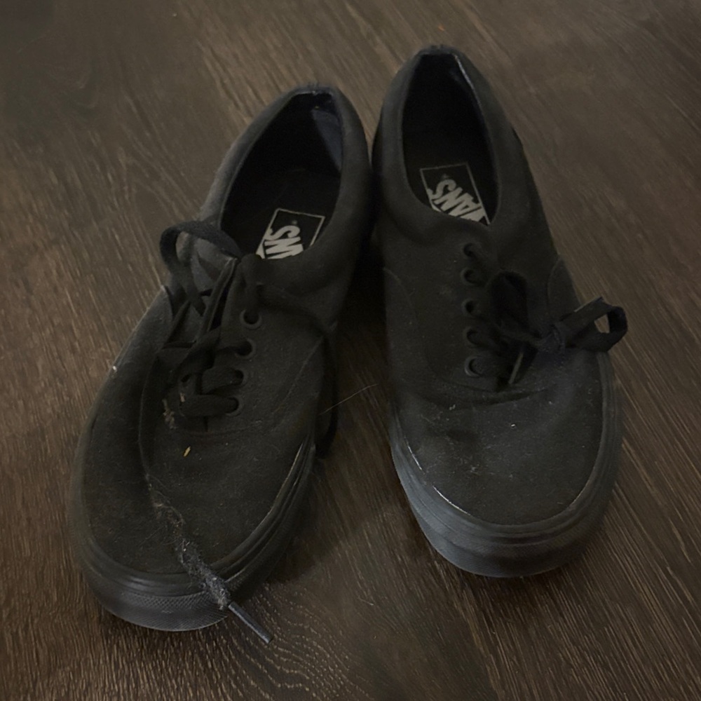 Vans Men's Classic Black Sneakers